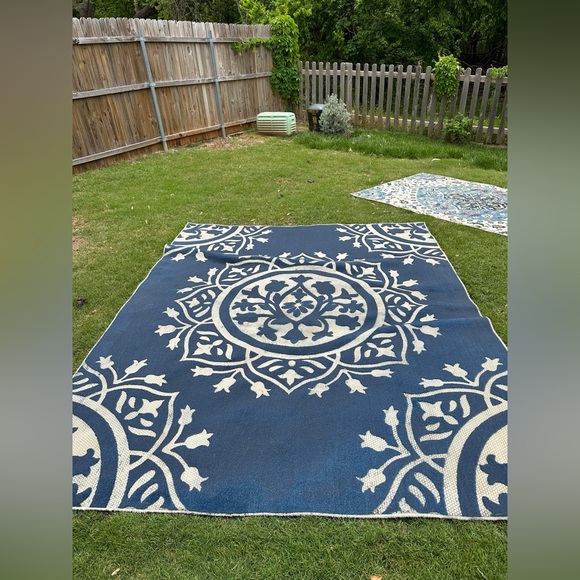 Dragon Juice all natural Liquid soap
2 - 32oz spray containers (1/2 gal total) - Picture 13 of 16